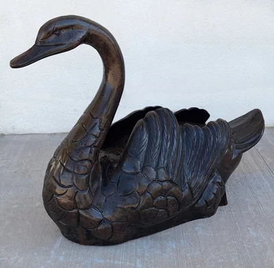 Swan Planter