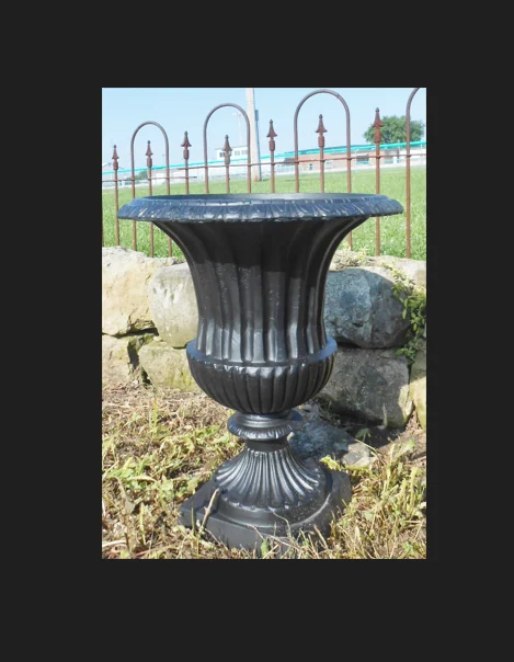 Medium Venetian Urn