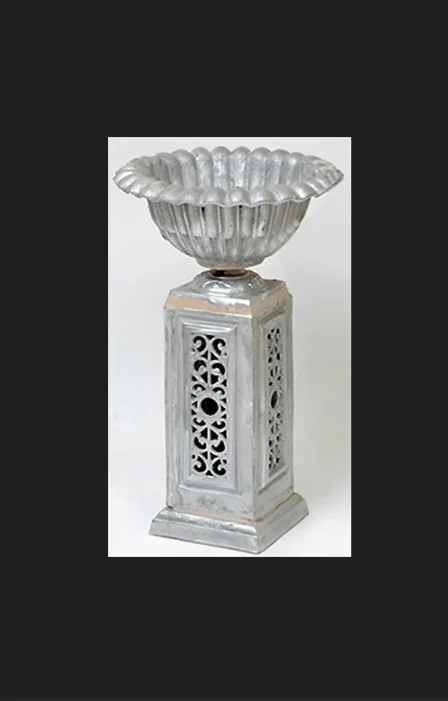 Lg. Urn Planter No Handles